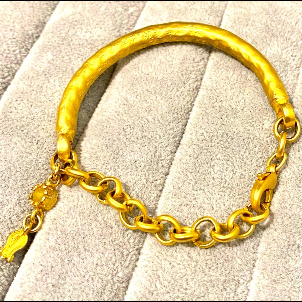 Gold bracelet